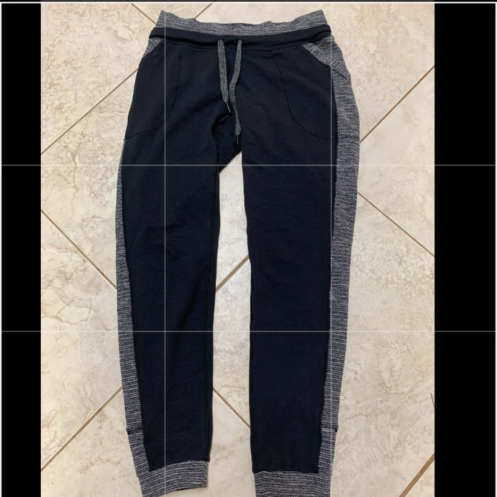 Lululemon base runner joggers